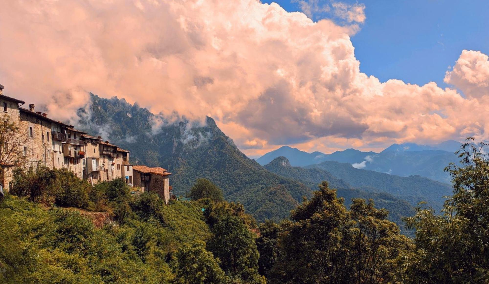 B&B Piccolo Tibet Lavenone ภายนอก รูปภาพ